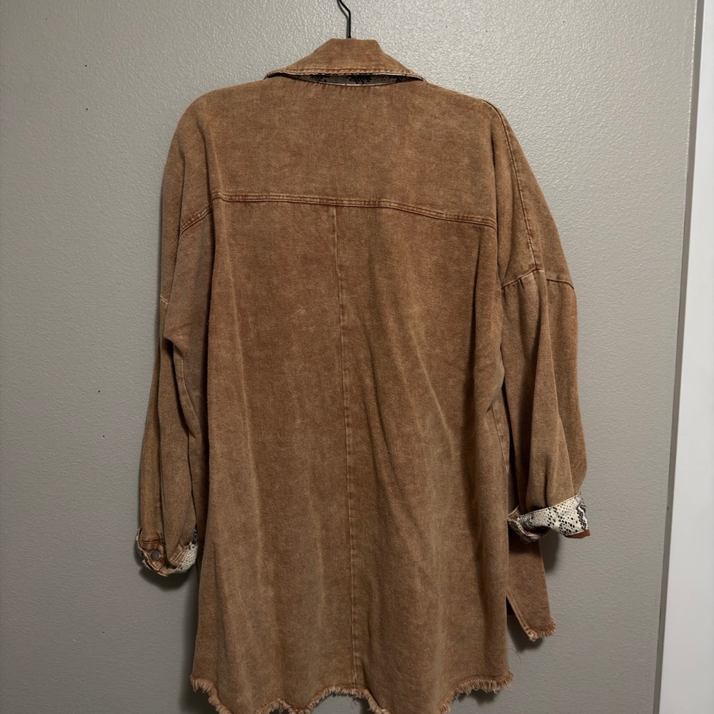 Tan/snake print long jacket - Picture 2 of 3
